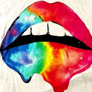 Chaser lip tee shirt